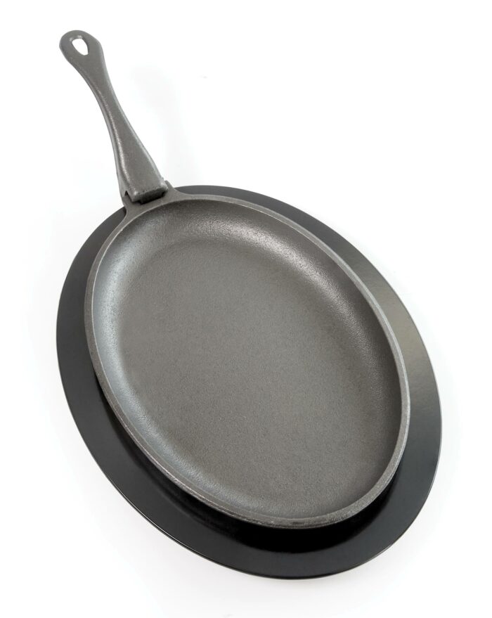 56003_ciron_skillet_napoleon_grills