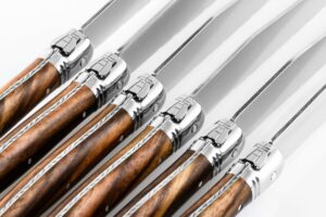 Dark Wood close up gr