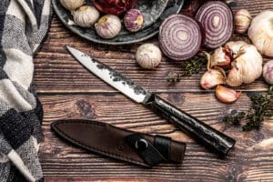 lederen-hoes-universeelmes-forged