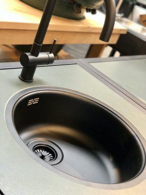 Dekton natuursteen kraan en wasbak - Modular Outdoor Workspace - Big Green Egg