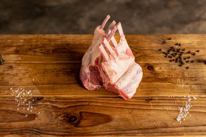 Lamsrack-cap-on-vlees