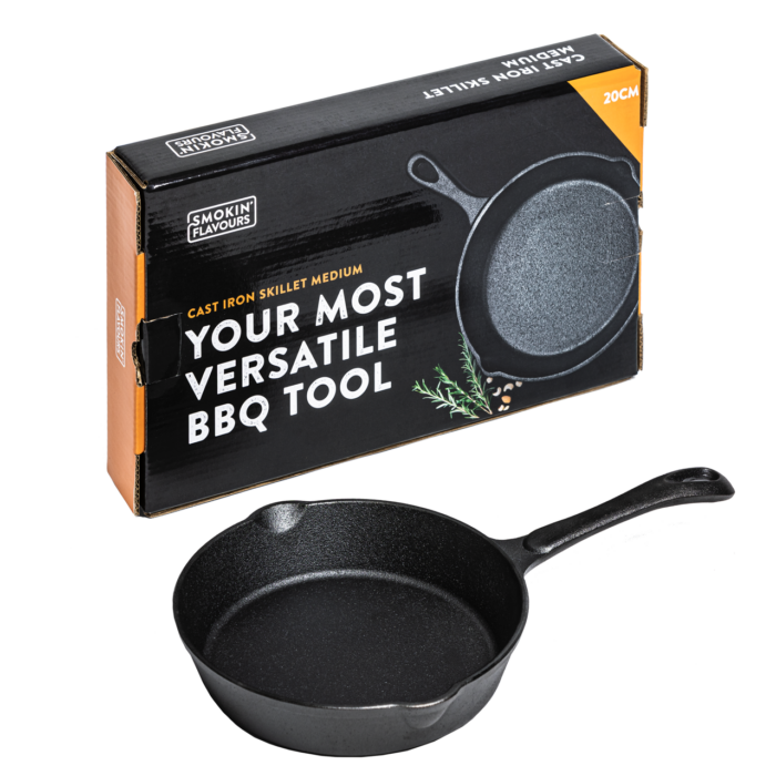 SF548 Smoking-Flavours-skillet 20cm-pose3 groot