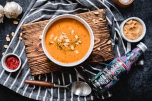 Saus-guru-madame-jeanette-xsurainam-siyl-1- groot