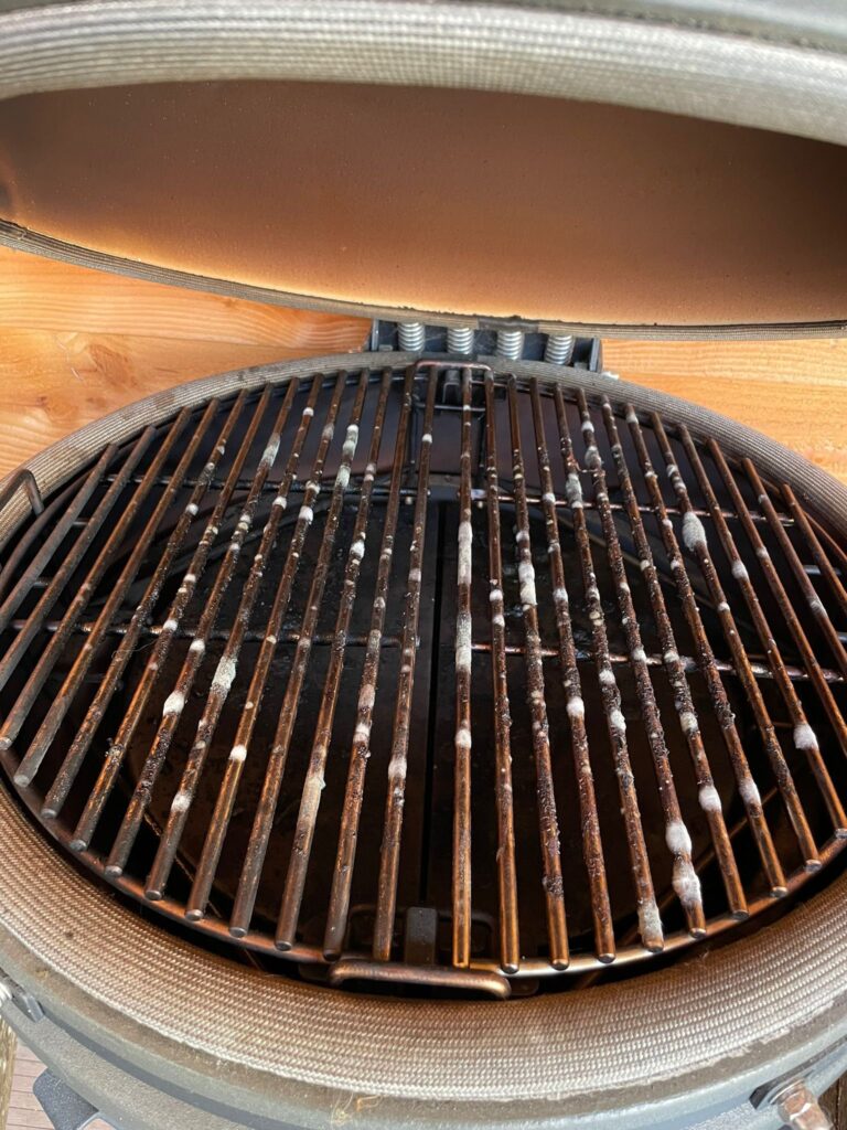 Schimmel-gietijzer-bbq-onderhoud