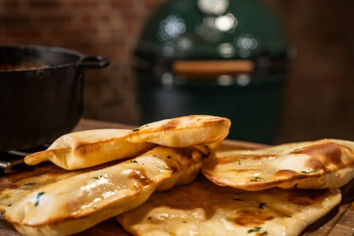 Butter-Chicken-Naanbrood