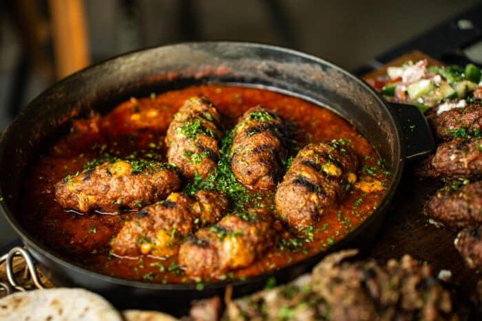 grieksemixedgrill-suzuki-tomatensaus